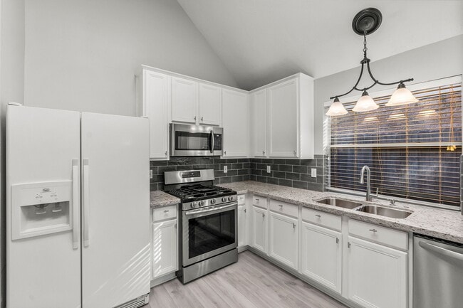 Building Photo - 155 N Wimberly Way