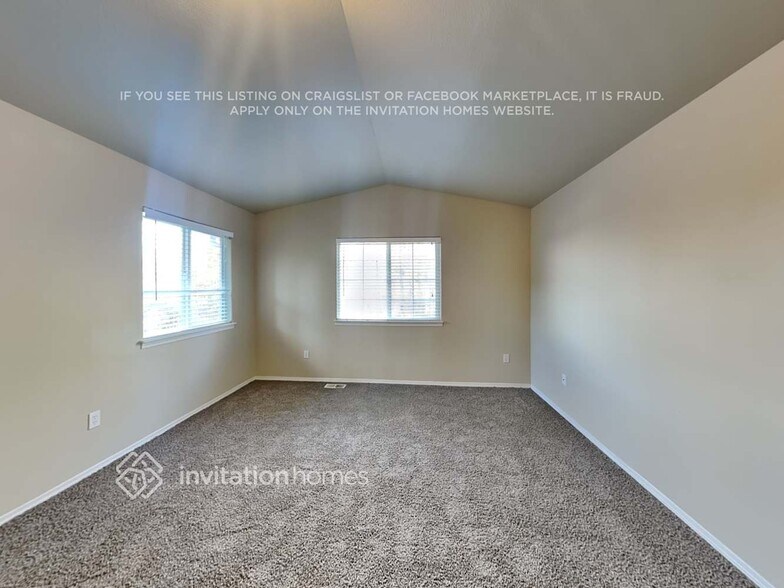 Building Photo - 7420 46th Pl NE