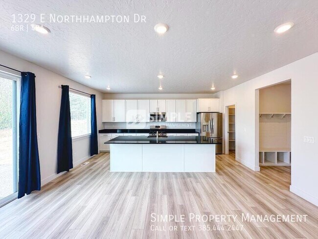 Building Photo - 1329 Northhampton Dr