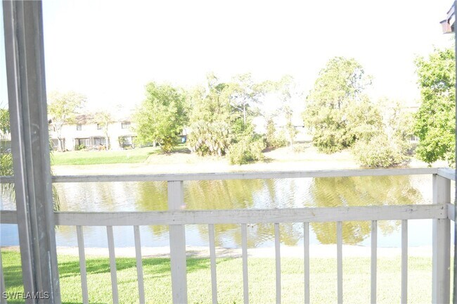Building Photo - 26560 Southern Pines Dr