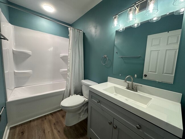 Building Photo - 33351 N Park St