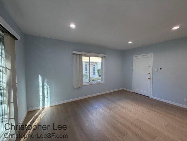 Building Photo - 1433 Jasmine St