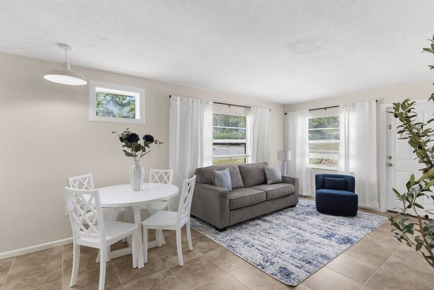 Primary Photo - 13921 19th St