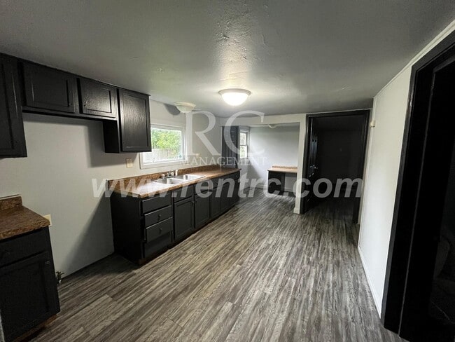 Building Photo - 2609 Cannon-