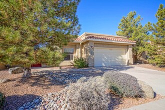 Building Photo - Large 3 Bedroom 2 Bathroom Home In The NE!