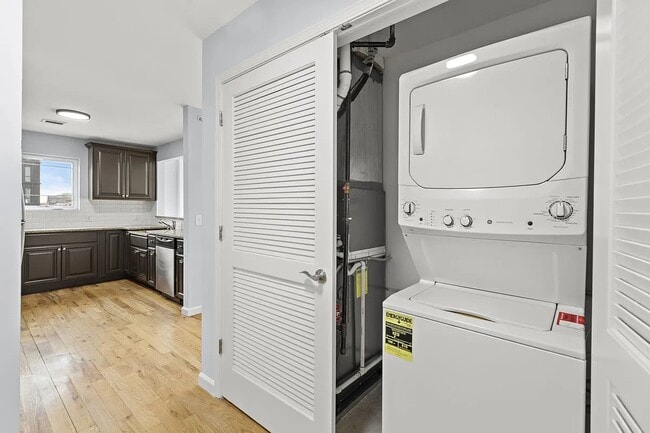 Building Photo - 42 Norfolk St