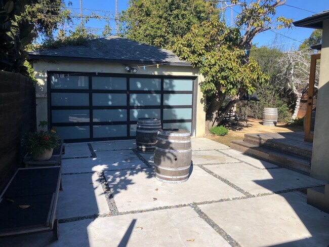 Building Photo - 1103 Harrison Ave