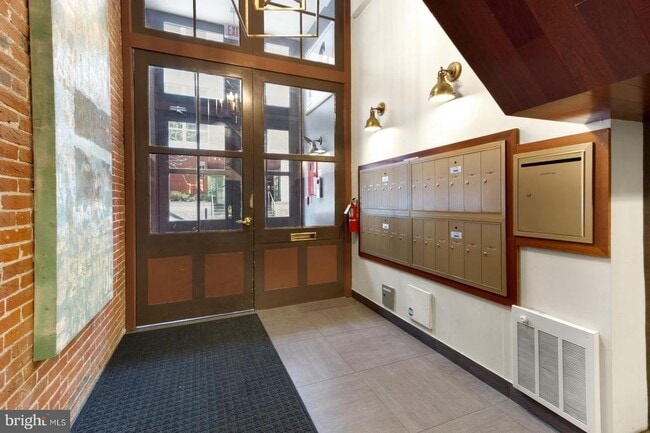 Building Photo - 12 Letitia St