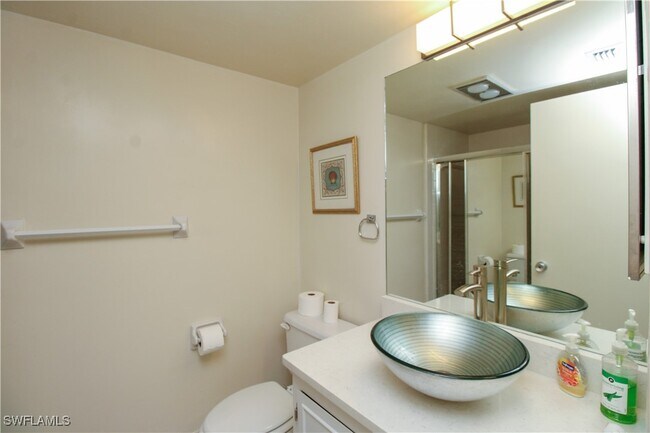 Building Photo - 3400 Gulf Shore Blvd N