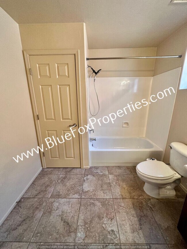 Building Photo - 14615 S Avenida Cucana