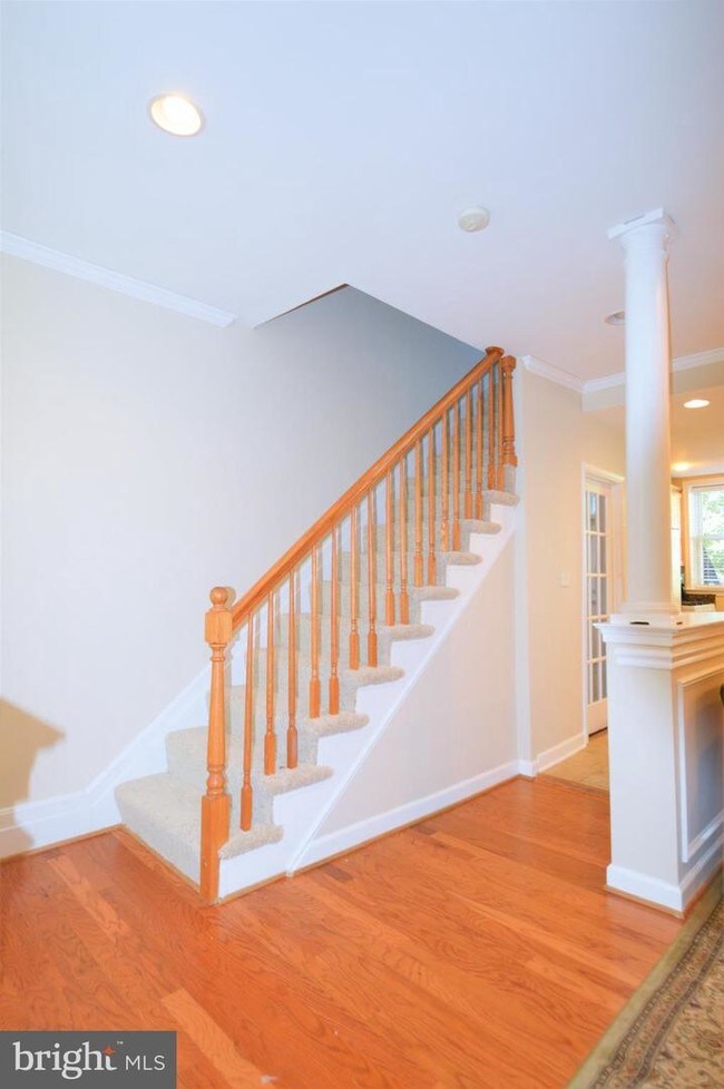 Building Photo - 720 K St NE