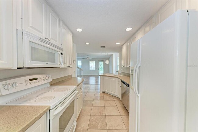 Building Photo - 1501 Napoli Dr W