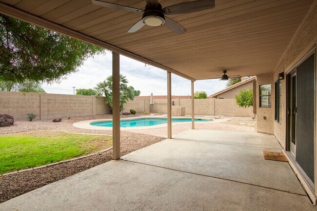 Building Photo - Spacious Tempe 4 bedroom