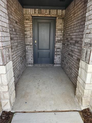 Building Photo - 222 Greenshade Ln