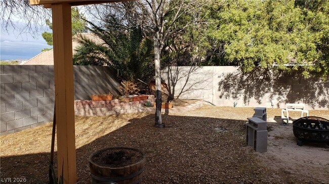 Building Photo - 606 Lively Fiesta Way