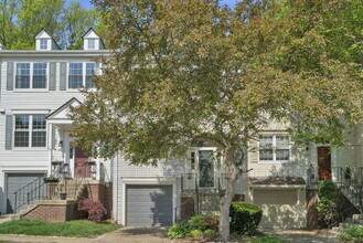 Building Photo - 5824 Wye Oak Commons Ct