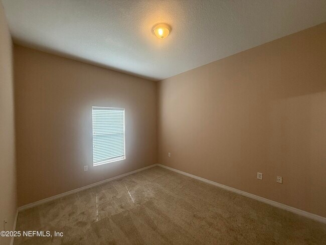 Building Photo - 5150 Playpen Dr
