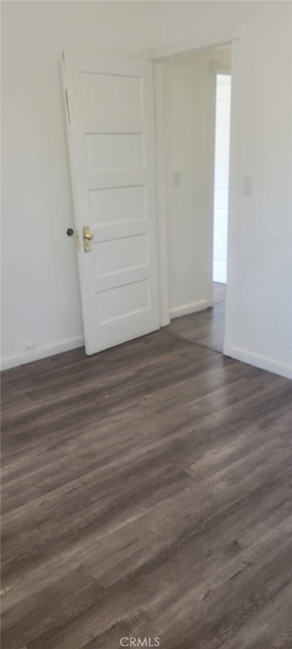 Building Photo - 836 W 40th Pl