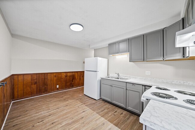 Building Photo - 111 Tandy Dr