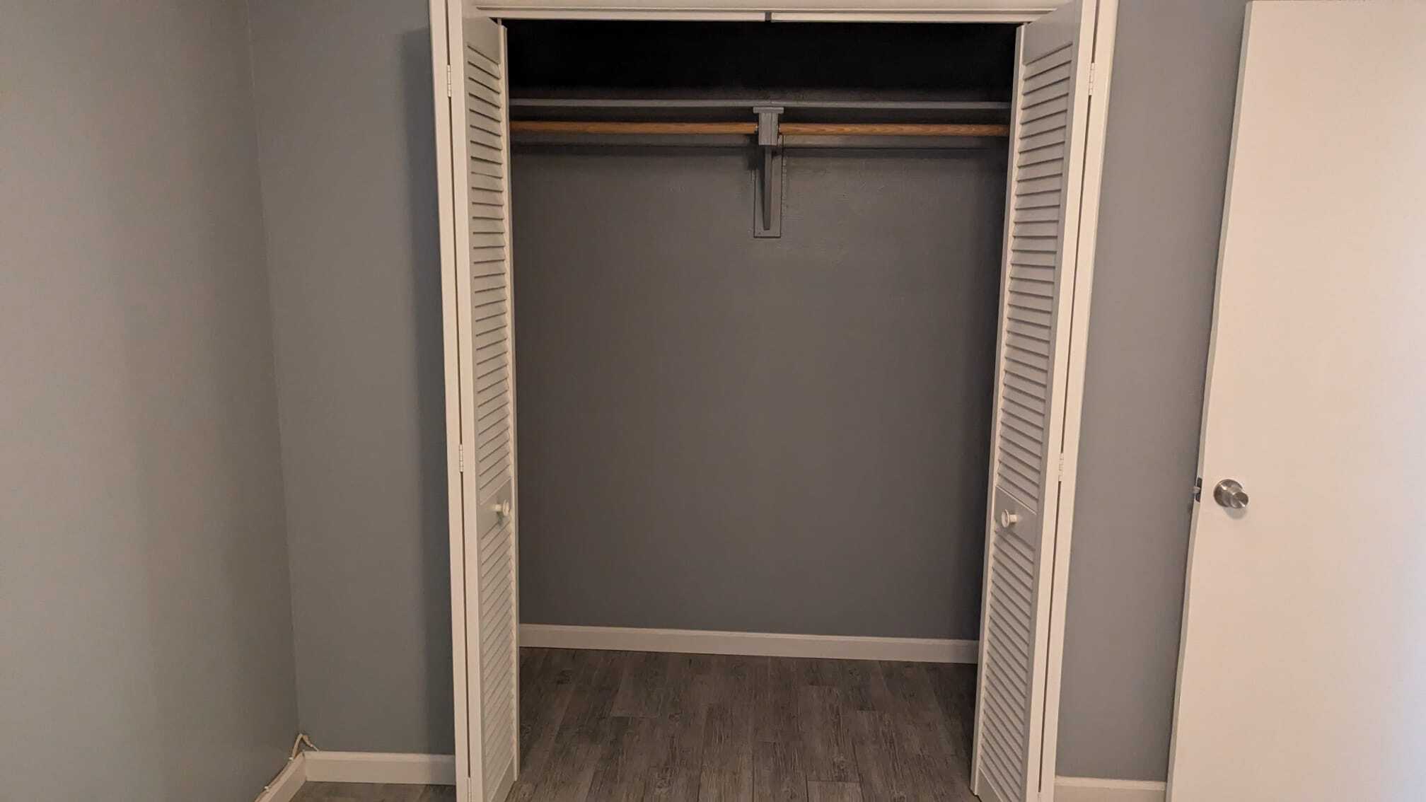 Building Photo - 6524 N 12th Pl