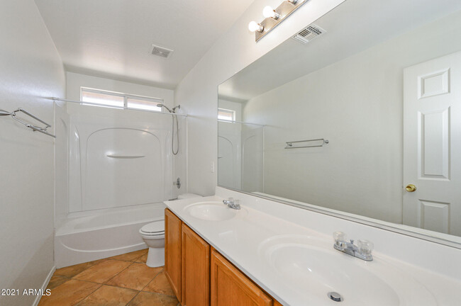 Building Photo - 961 S 223rd Dr