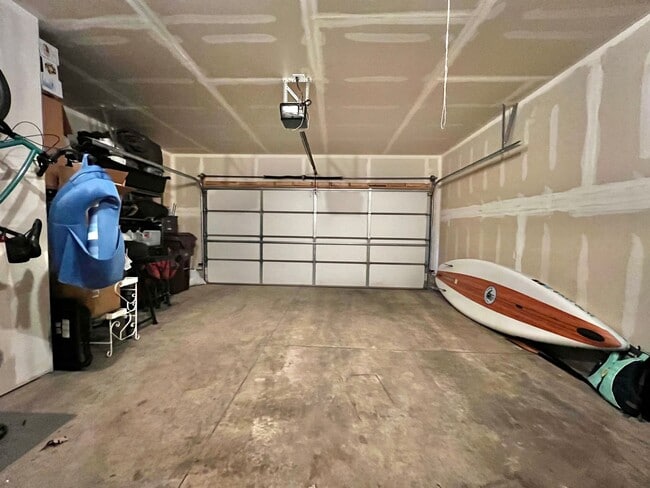 Building Photo - 2 Bedroom 2.5 bathroom Townhouse in Greeley