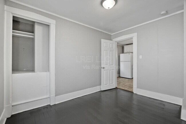 Building Photo - 131 N 39th St