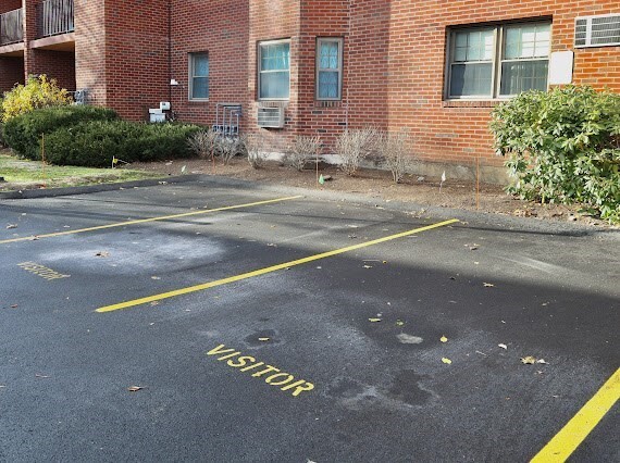 Building Photo - 16 Winter St