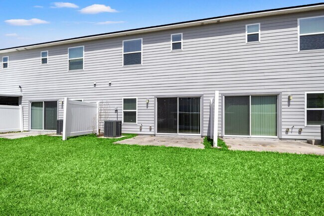Building Photo - 3252 Brookasher Dr