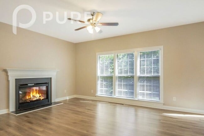 Building Photo - 5824 Clarks Fork Dr