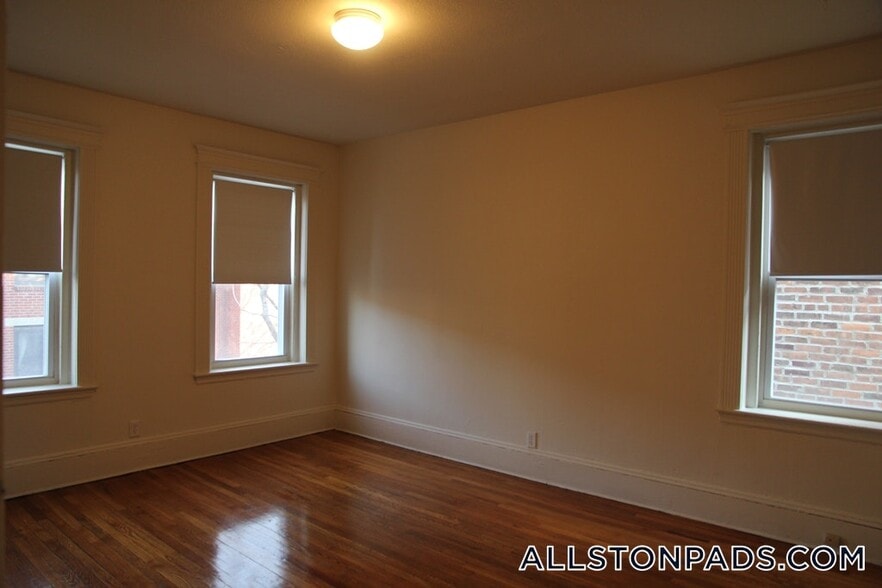 Building Photo - 1334 Commonwealth Ave