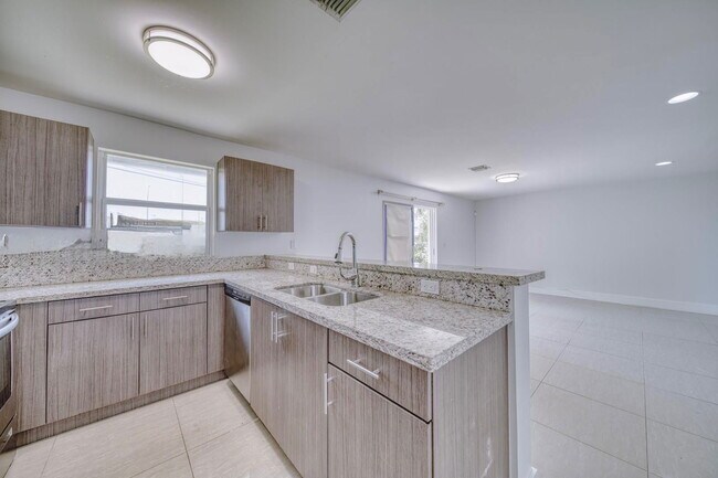 Building Photo - 11492 SW 190th Terrace Rd