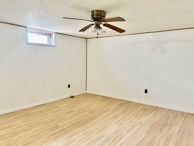 Building Photo - 42 Yorktown Ct