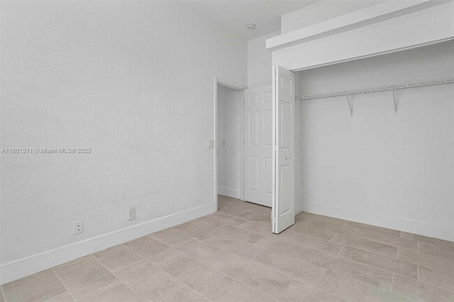 Building Photo - 1736 Aspen Ln