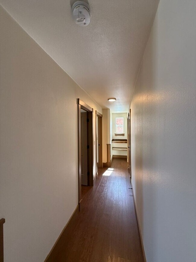 Building Photo - 9996 - Procurement Properties