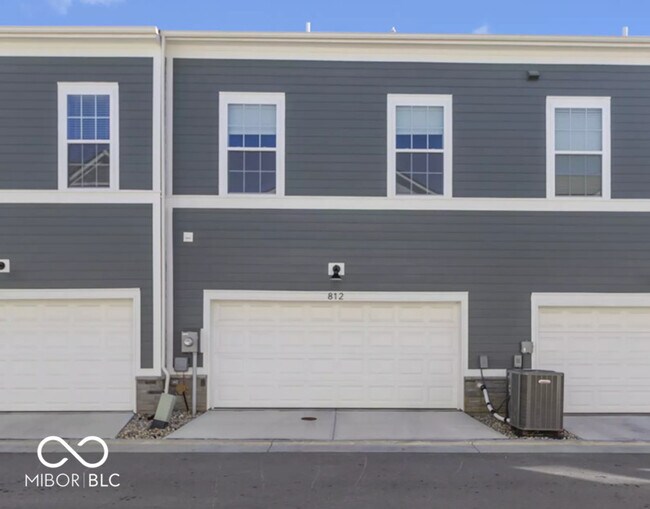 Building Photo - 812 Kinzer Ave