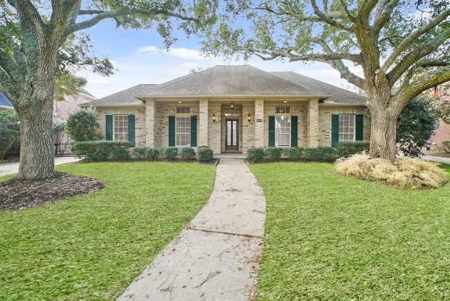 Building Photo - 1438 Crescent Green Dr