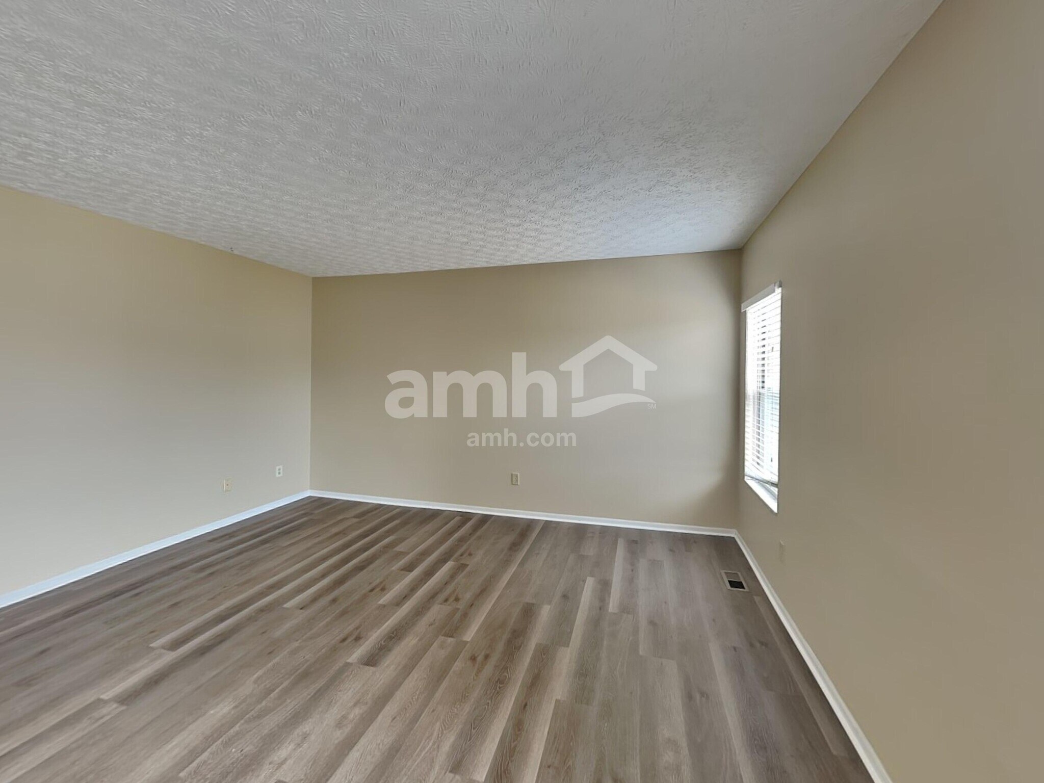 Building Photo - 158 Steiger Ct