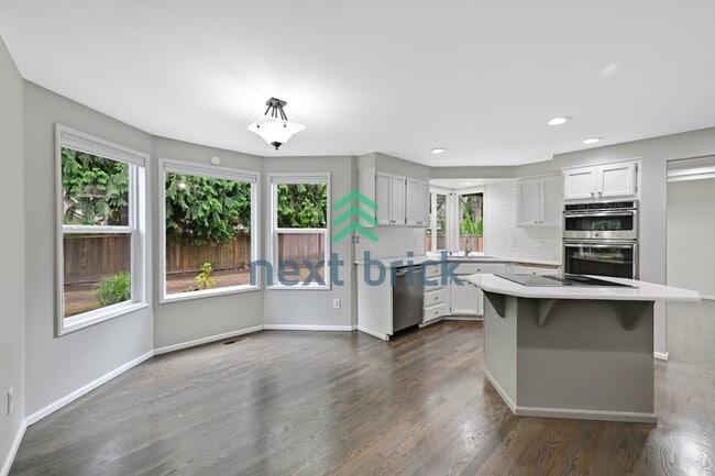 Building Photo - "Charming 3-Bedroom Retreat in Mill Creek with Spacious 2,125 Sq. Ft. Layout!"