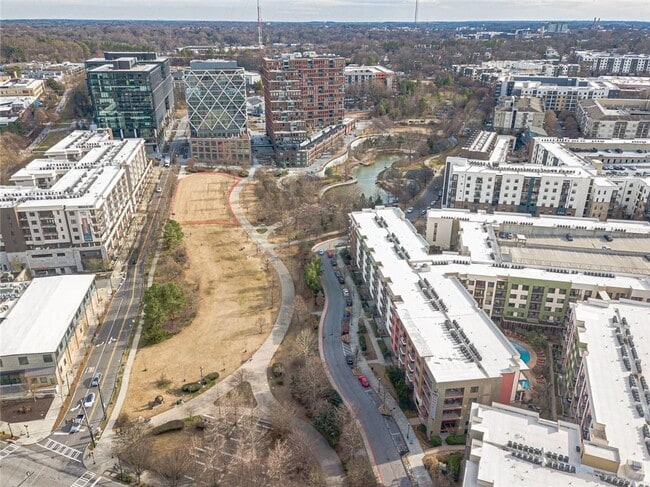 Building Photo - 620 Glen Iris Dr NE