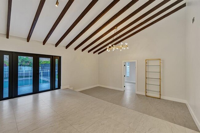 Building Photo - 3501 N Park Rd