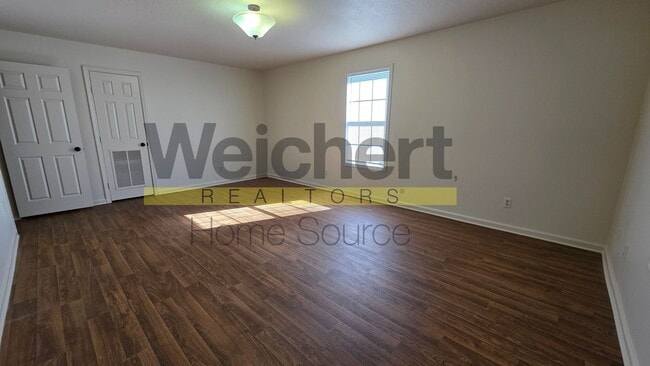 Building Photo - 317 S 12th St