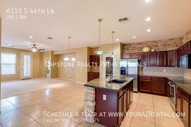 Building Photo - 6113 S 44th Ln