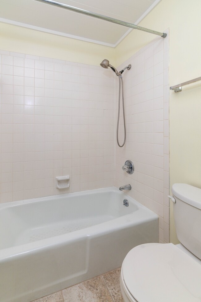 Building Photo - 7914 Gleason Dr NW