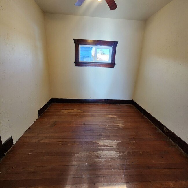 Building Photo - 2039 S Arizona St