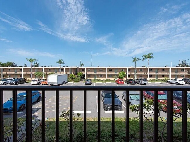 Building Photo - 12300 Park Blvd