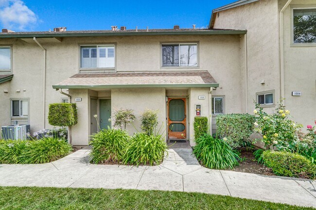 Building Photo - Hidden Silicon Valley Oasis! 2BR/2.5BA Townhome with TWO Private Patios, 2 Dedicated Parking Spac...