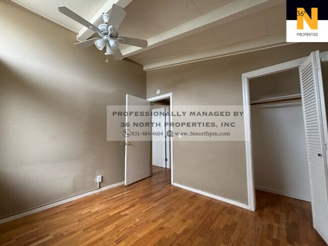 Building Photo - 2030 Hacienda St