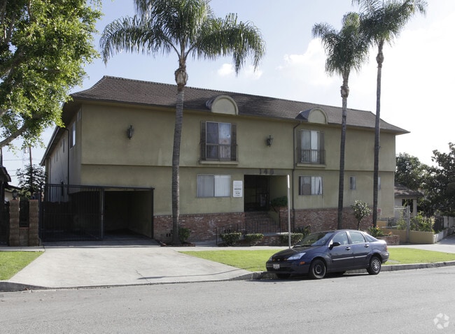 Building Photo - MC 1602 Winona Properties, LLC (140 Hoover)