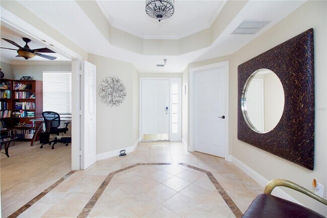 Building Photo - 8041 Sailboat Key Blvd S